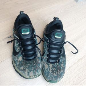 Camo Nike Free 5.0 shoes